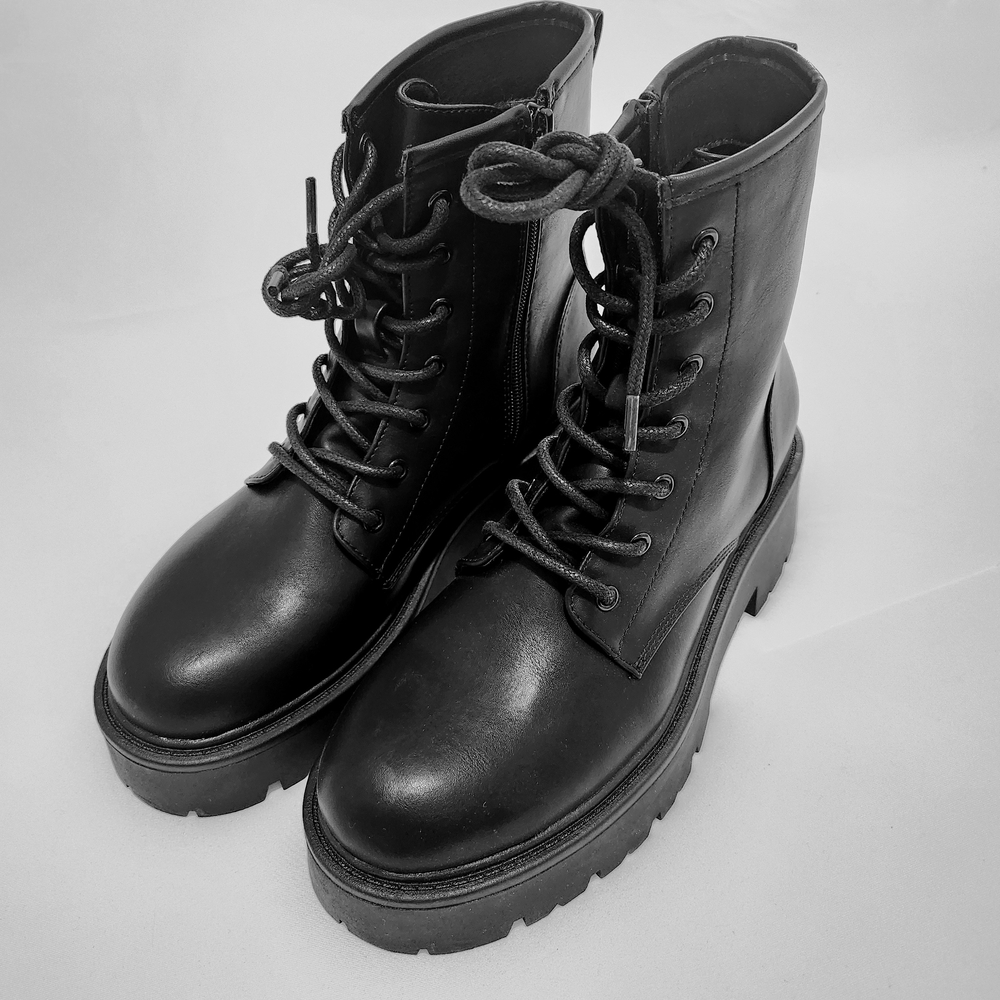 Madden Girl Black Combat Boots Women SIZE 9